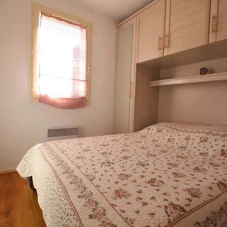 Apartment T2 Centre Luchon - Balcon - Parking Inclus - Animaux Bienvenus