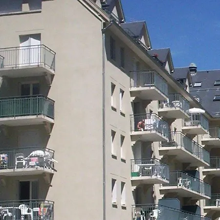 T2 Centre Luchon - Balcon - Parking Inclus - Animaux Bienvenus *